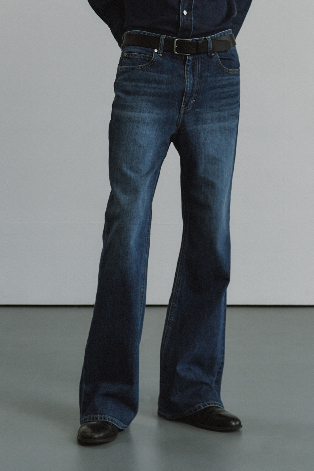 FN Flare Jeans (M.Blue)