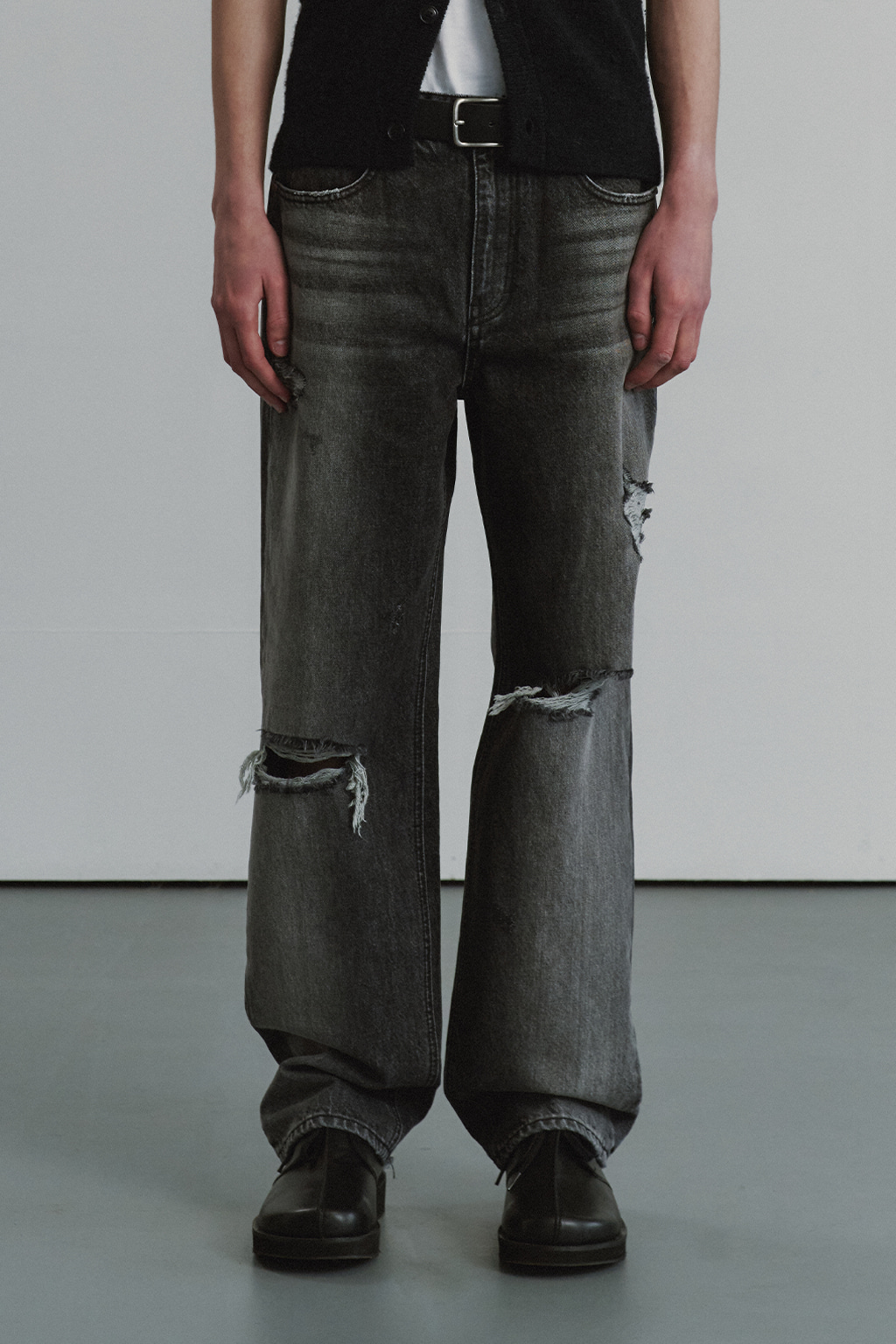 FN Damage Jeans (Black)
